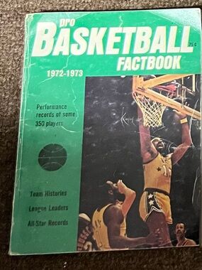 Vintage 1972-73 Pro Basketball Factbook Featuring Wilt Chamberlain On Cover